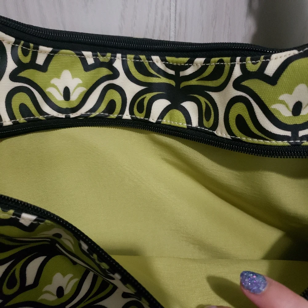 Petunia‎ Pickle Bottom Touring tote
